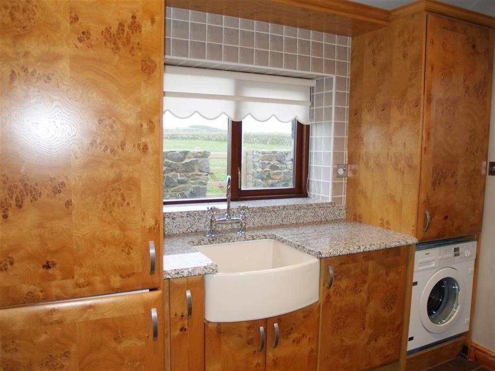 Cable Cottage Фишгард Екстериор снимка